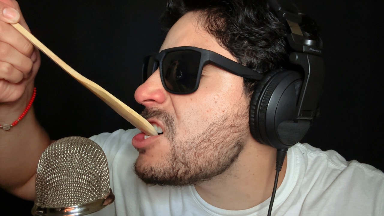 ASMR Brain MELTING Wood Spoon Tapping With MOUTH SOUNDS
