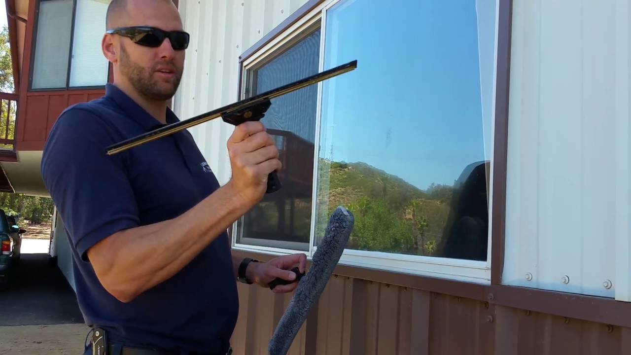 #3 - PICKING THE RIGHT SQUEEGEE SIZE - C & C EMPLOYEE TRAINING