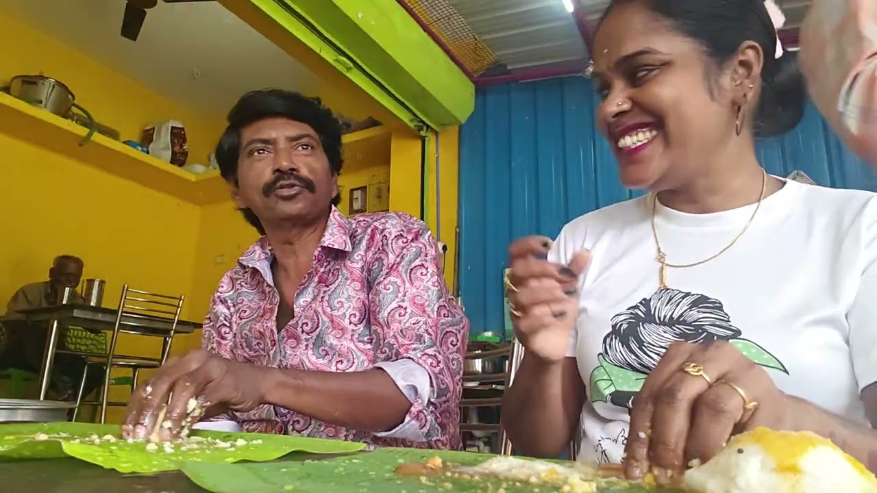 திங்கள திங்கள் என்று என்ன கட்டு கட்டறனு பாருங்க 