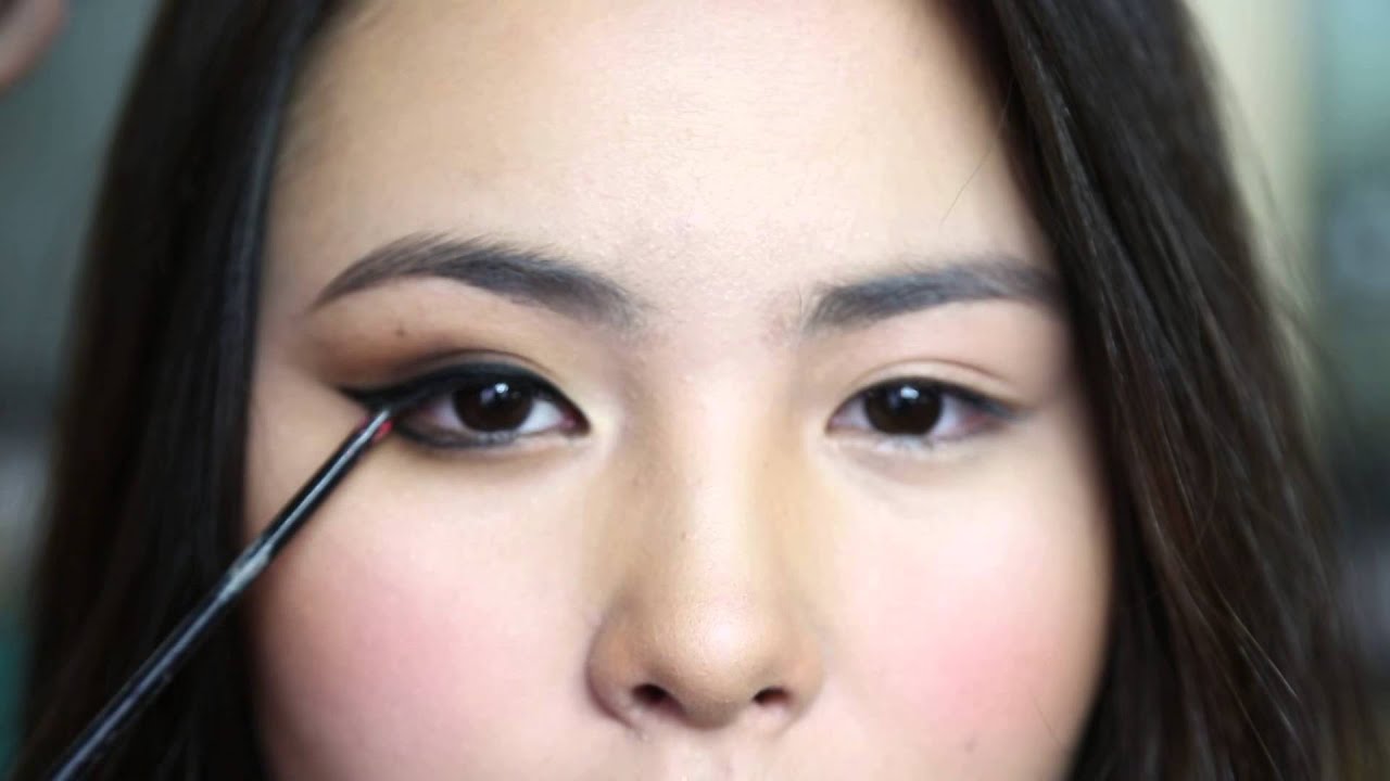 Artist of the month Make up artist Bella