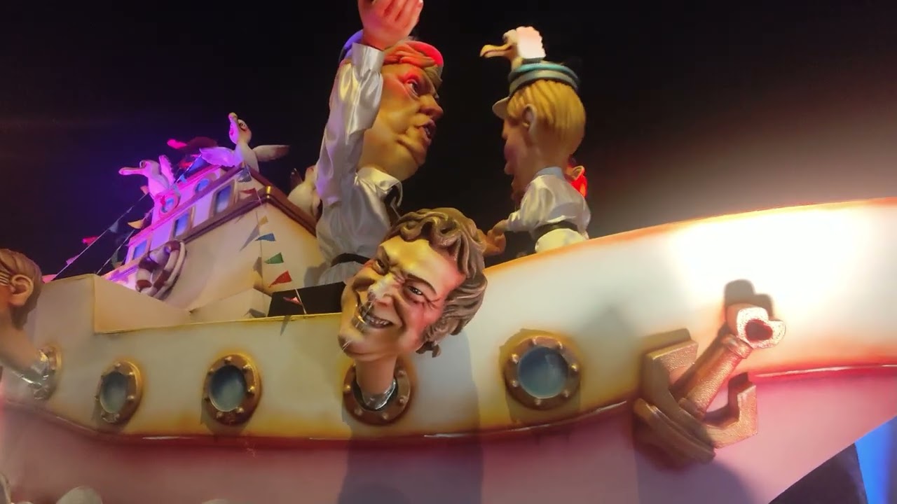 Carnaval de Nice nocturne 2025