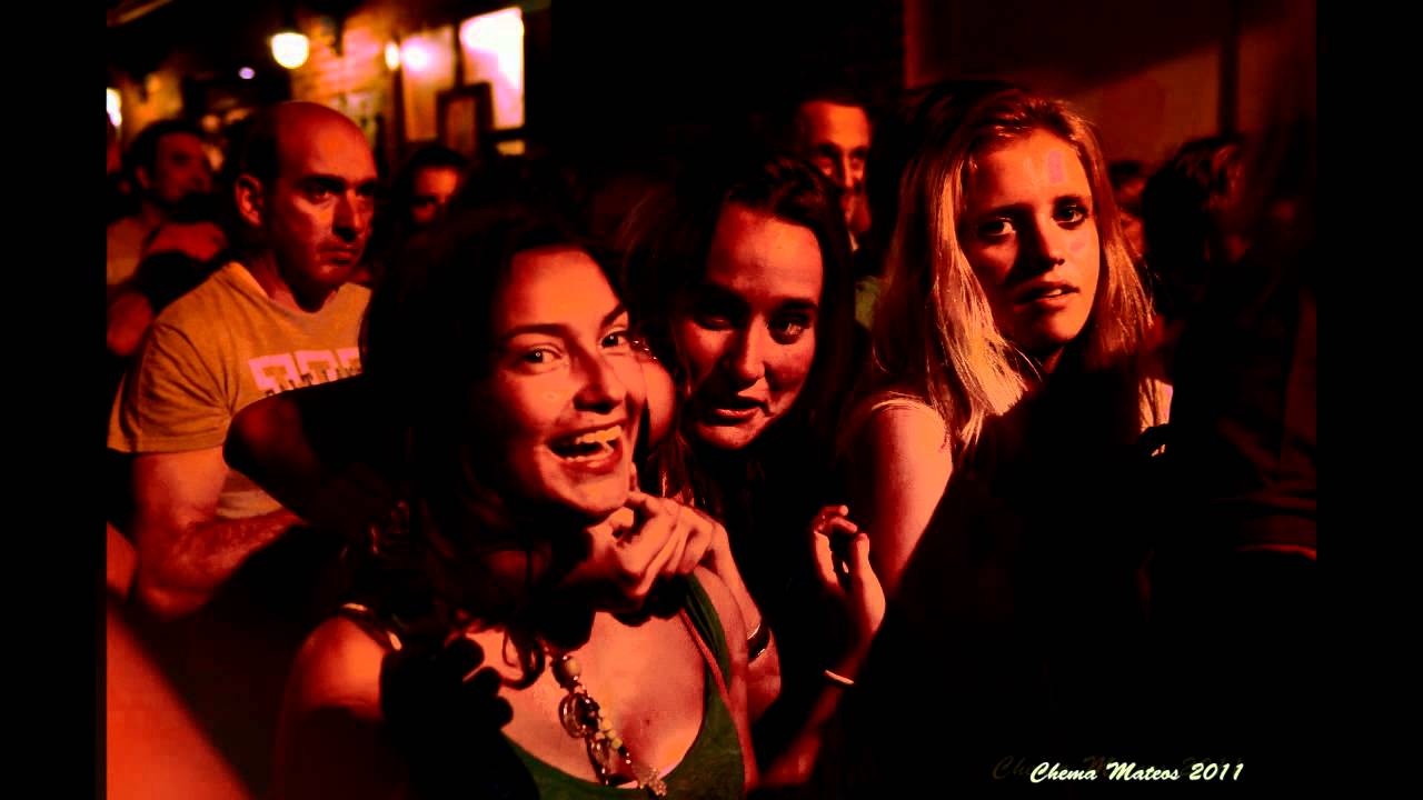 UR&GENTE en PUB COLEMAN VILLAVICIOSA - Chema Mateos