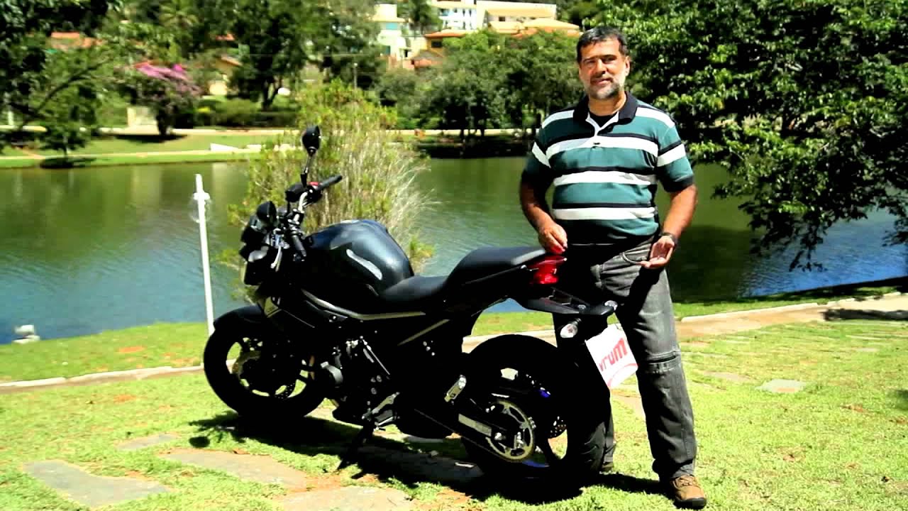 Vrum testa a Yamaha XJ6 N, uma moto ideal para a cidade