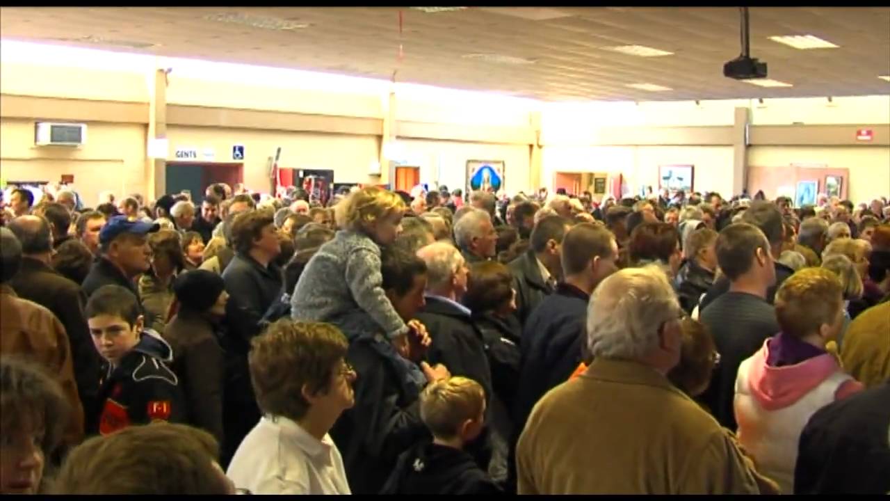 Midwest Radio Haiti Car Boot Sale .mp4