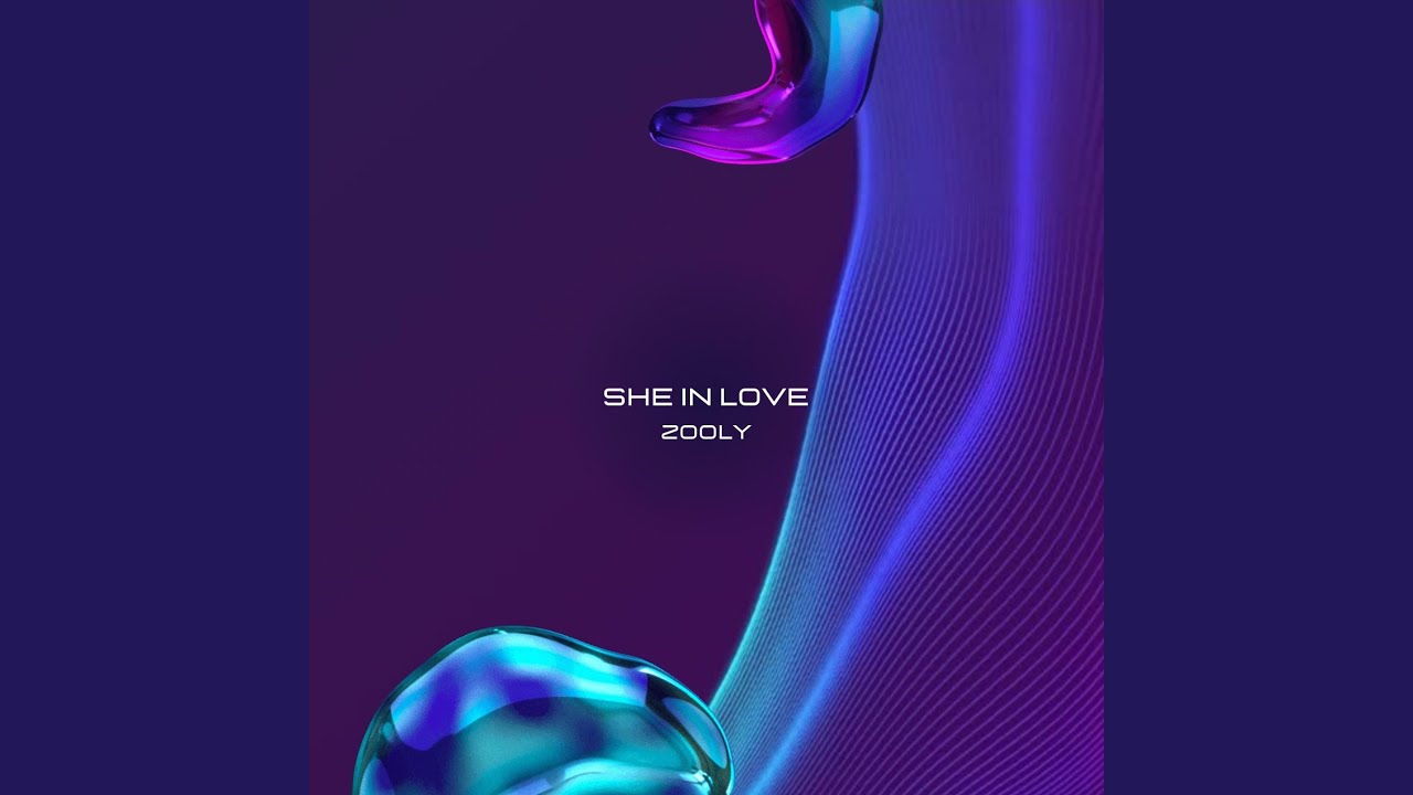 SHE IN LOVE