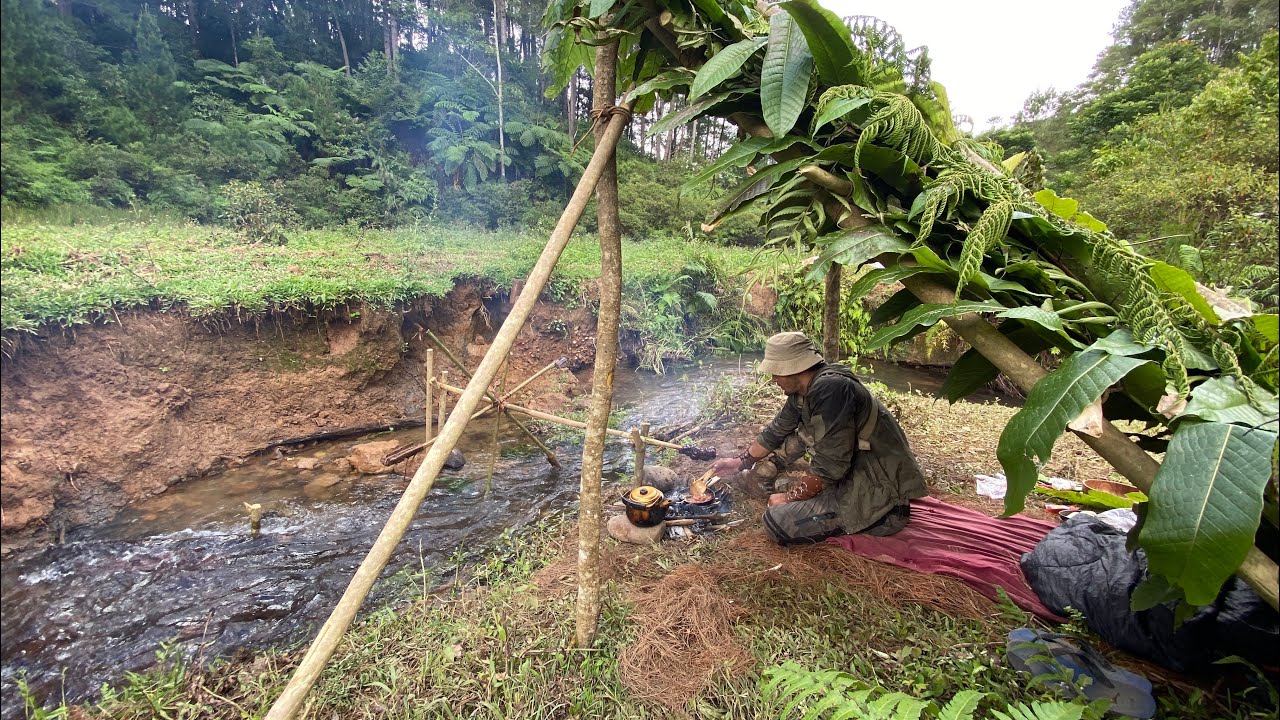 Membangun shelter dan memasak daging Kurban secara otomatis menggunakan kincir air
