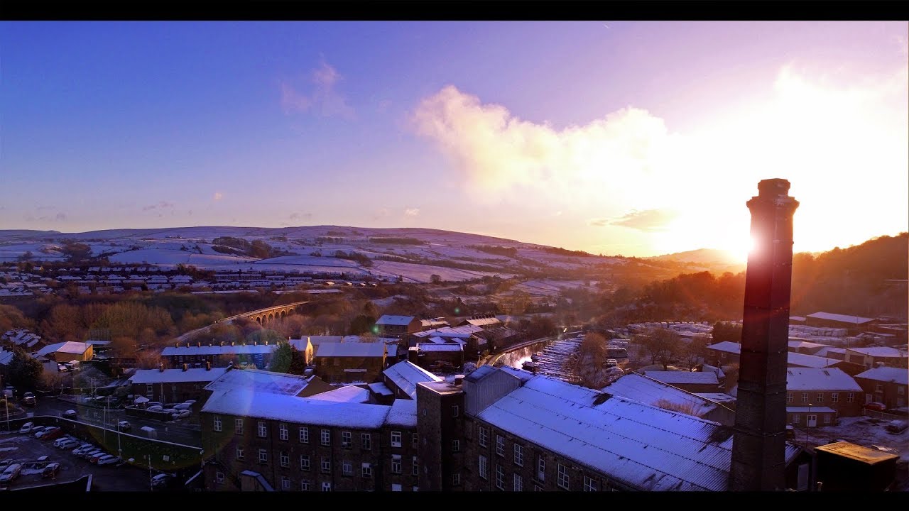 SNOW SNOW SNOW! Beautiful SUNRISE Over New Mills Swizzels Mill Derbyshire
