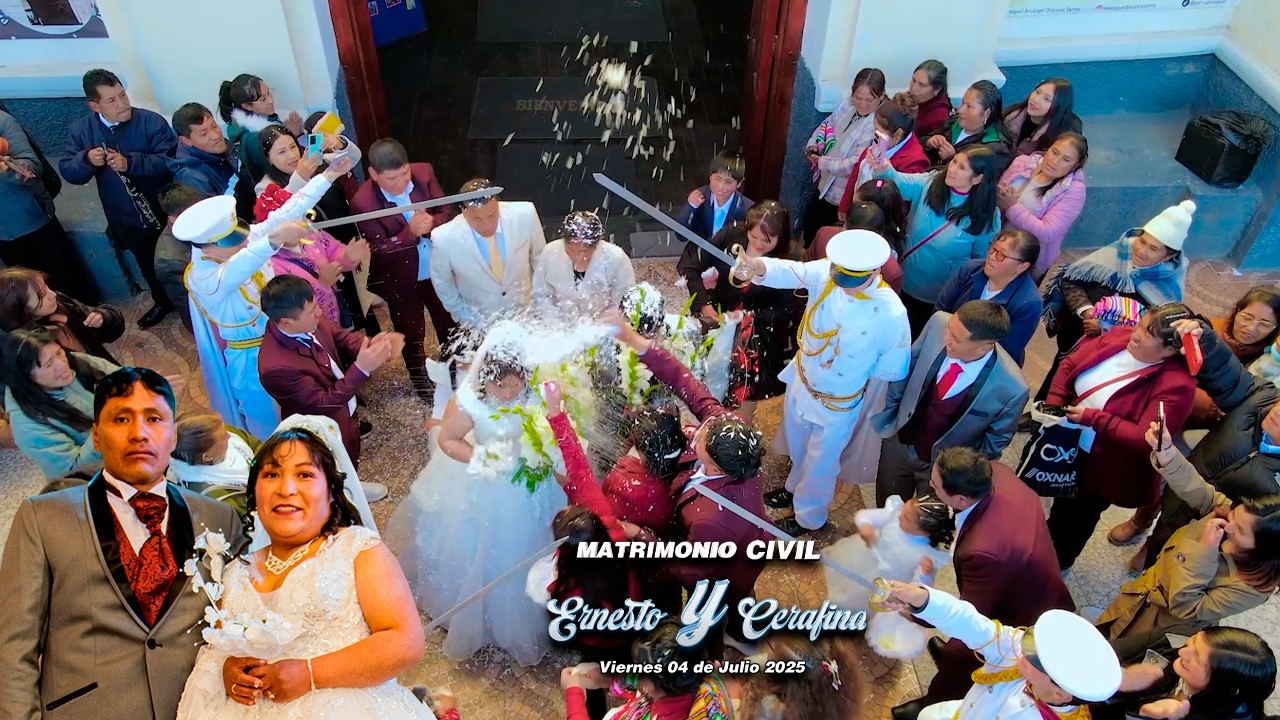 Matrimonio de Ernestos y Serafina – Salida de la Iglesia