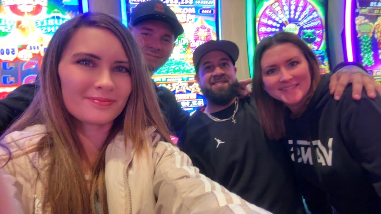 Mega wins, 3 in 1 BONUS rounds with a UNO POP! @DKduo7#fourwindscasinos #spookylink #spookygameplay 