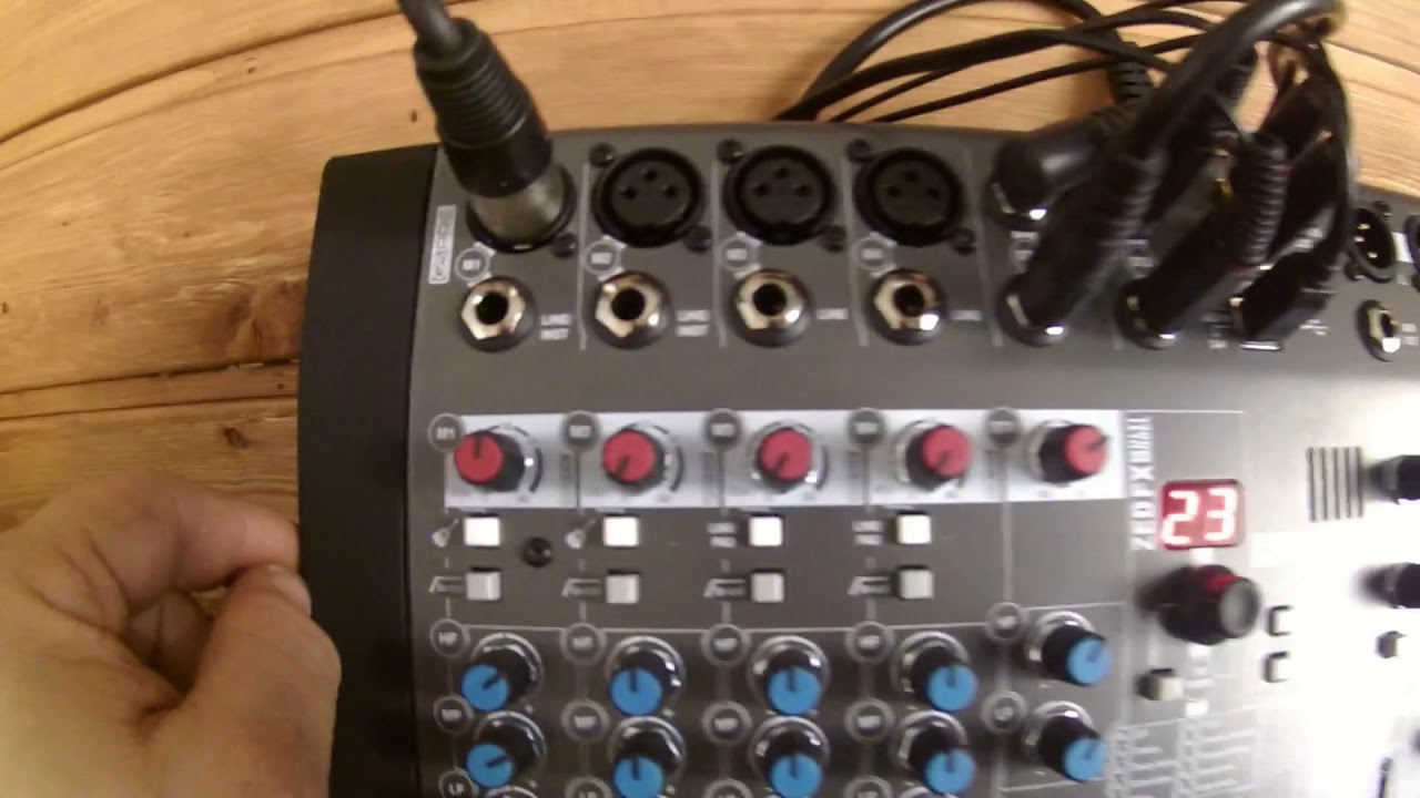 Allen&Heath Zedi 10FX  Mikseri