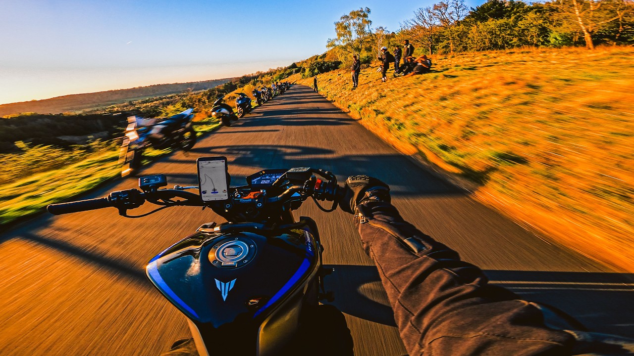 COUNTRY LANES JUST HIT SO DIFFERENTLY 😍🥰 | Yamaha MT-09 SP + Akrapovic Exhaust