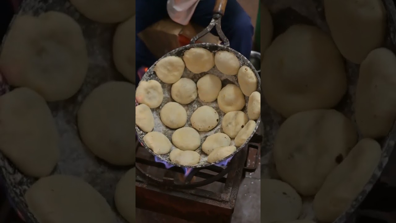 @sweetnsourcateringservices Baby Butter Naan making 😍#naan #butternaan #catering #event #trending