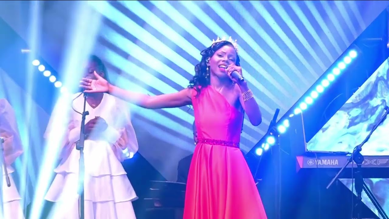 Waguma (Live) - Rowenah Birungi