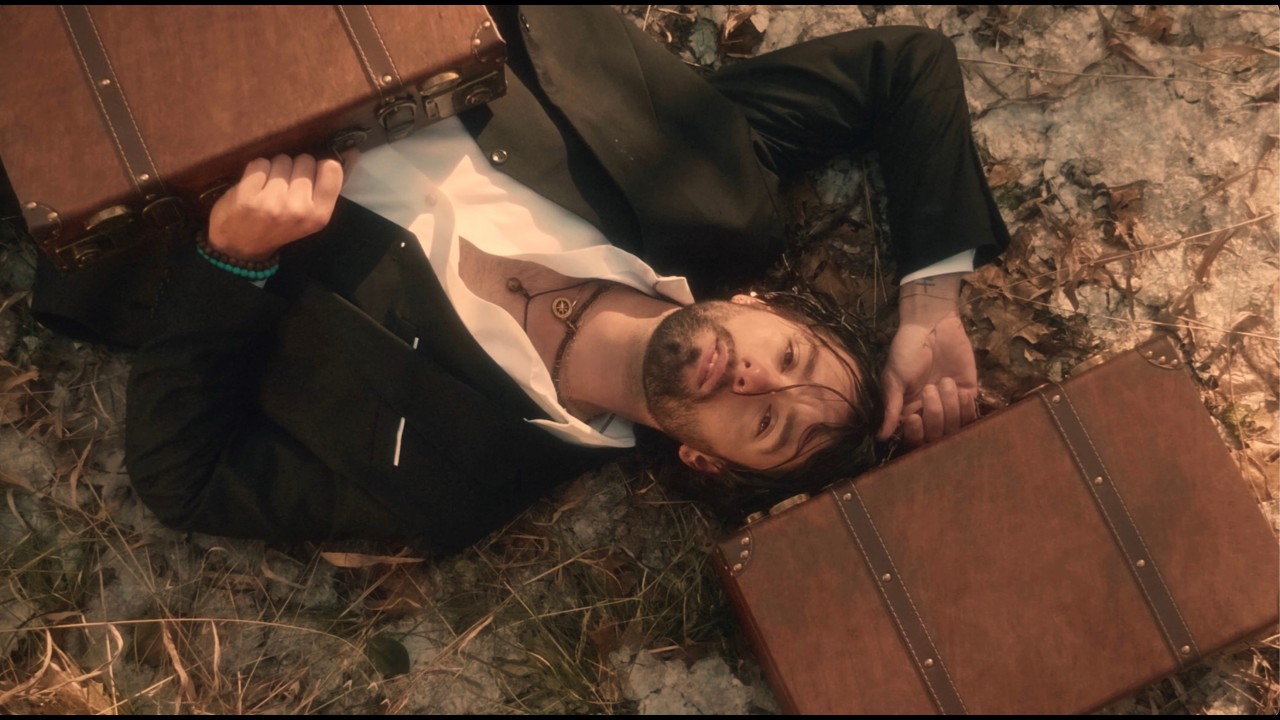 Andrew Mitch - baggage (Official Music Video)