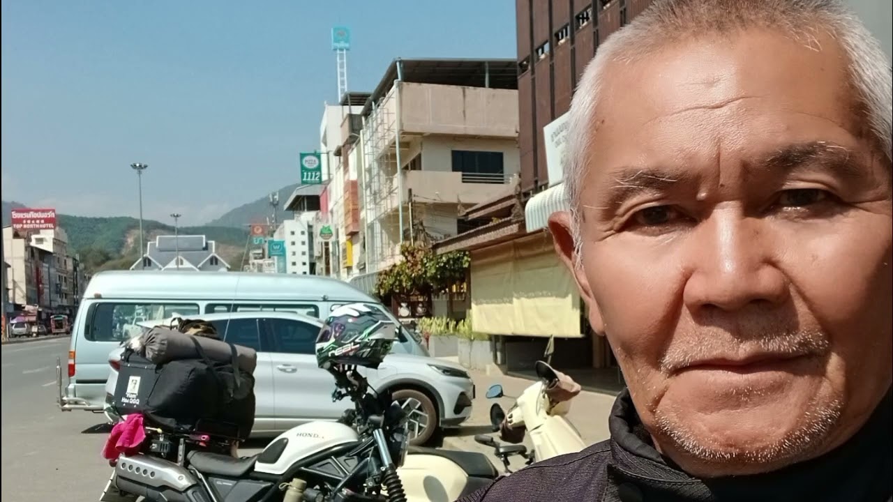 ท่องเที่ยวครูแจ้ง(วัดร่องขุ่น-ดอยตุง-แม่สาย-สามเหลี่ยมทองคำ)
