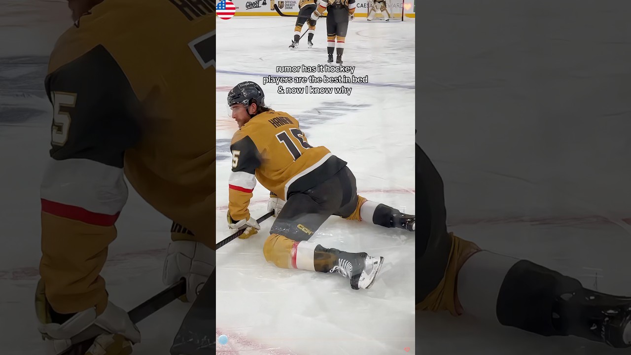 Just some hockey players ✨stretching✨ #hockeywarmups #stretching #hockeyboys #hockey #eishockey