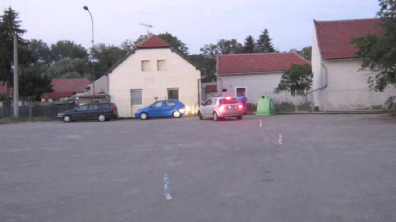Car slalom in reverse gear