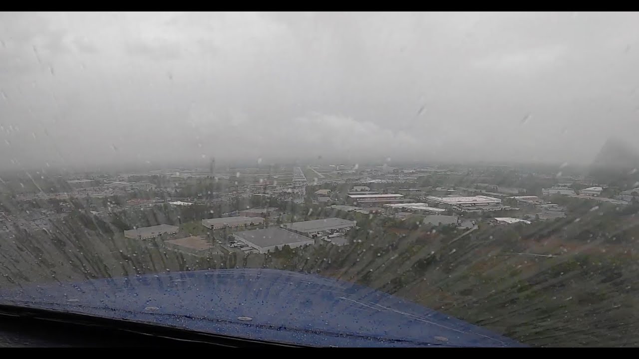 20221223 PA30 Pilot - Flying in the rain