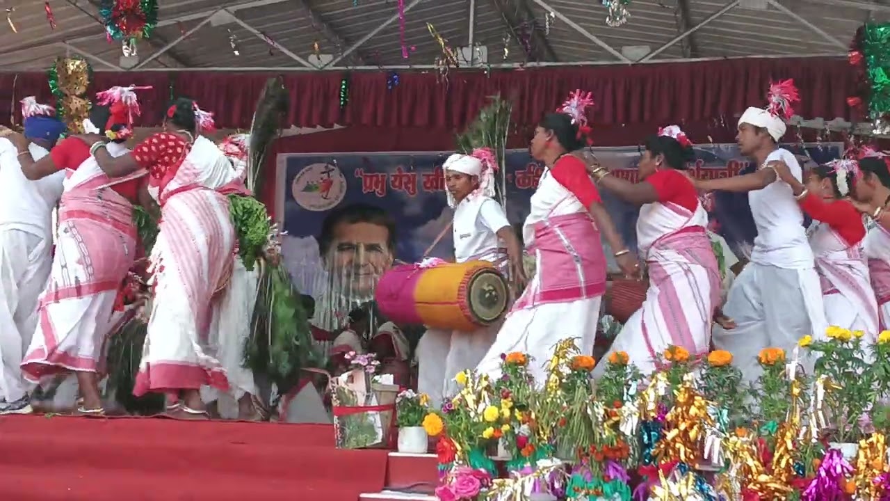 आदिवासी नाच गिरहोलटोली .......💃🕺💃