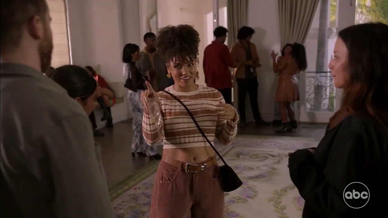 Lucy and Celina at the Villa to search Rachel! | The Rookie Season 7x13
