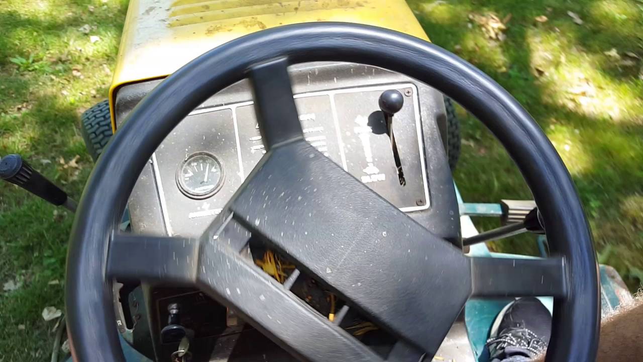 Yard-Man (MTD)/Kohler 22HP Lawn Tractor Overview/Start/Drive