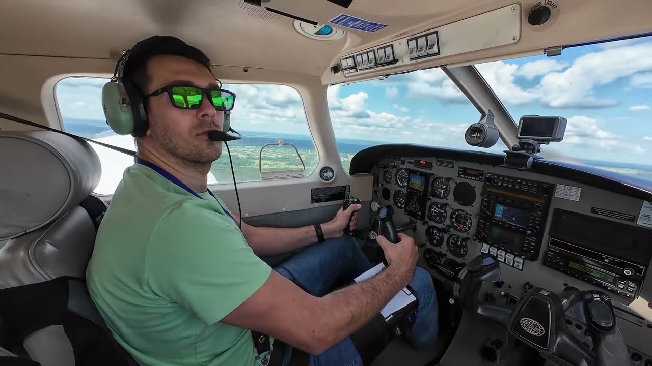 Lądowanie w Radomiu | EPRA z ATC | Piper PA28 Archer III