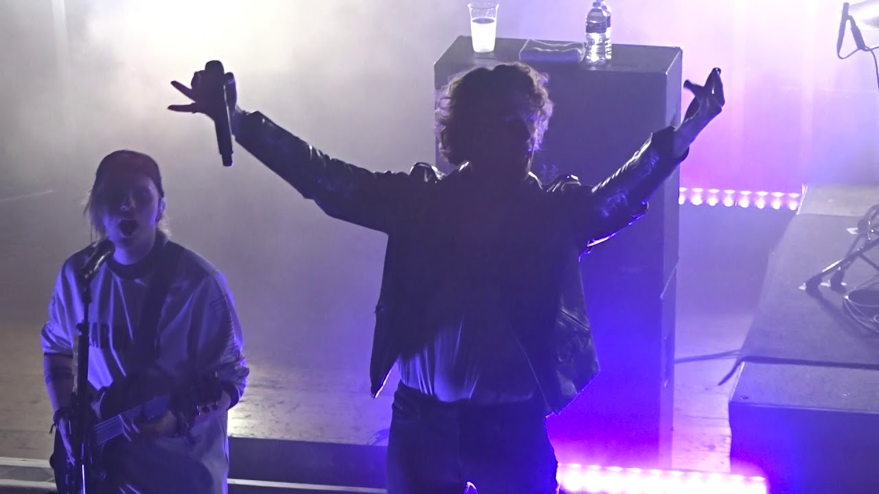 5 Seconds of Summer - Girls Talk Boys - San Diego 4-26-18