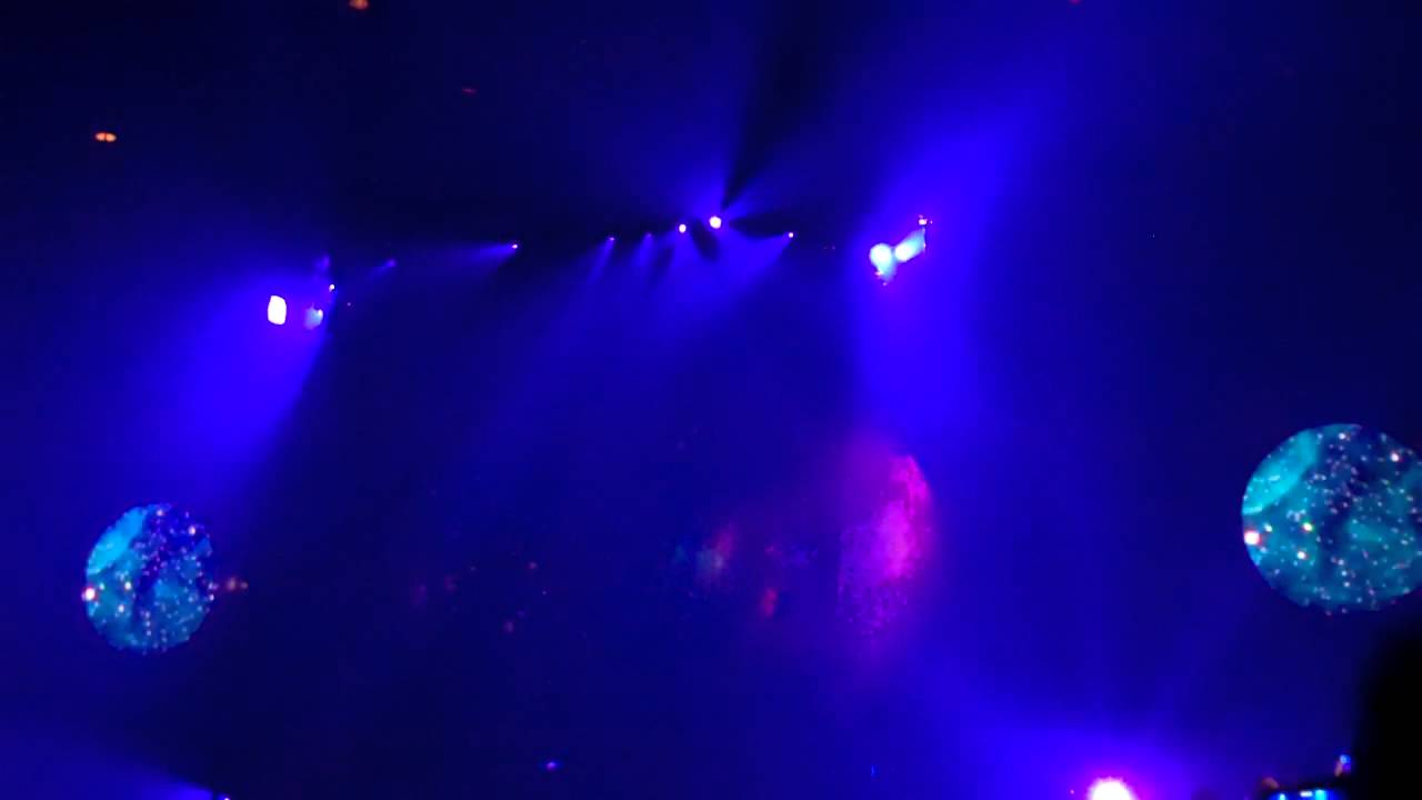 Jeff Lynne's ELO - Opening Song Tightrope Liverpool Echo Arena 5th April 2016