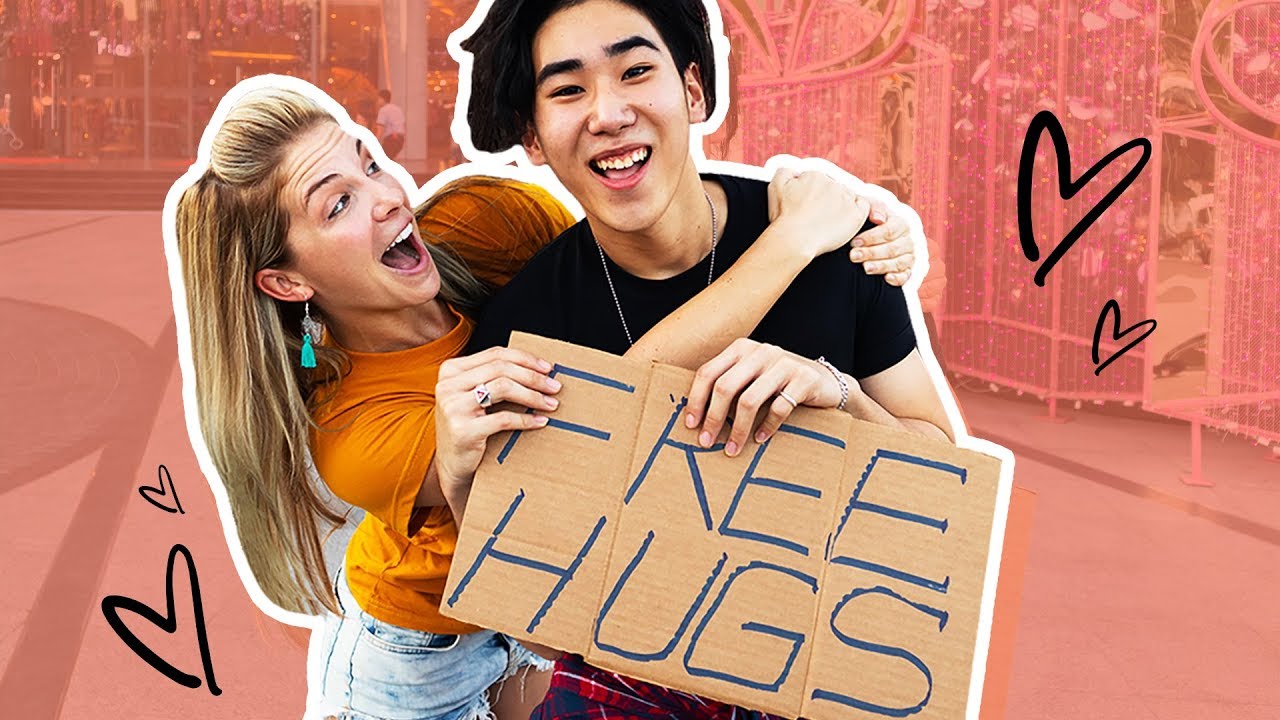 Hugging Strangers (Free Hugs) in Thailand!