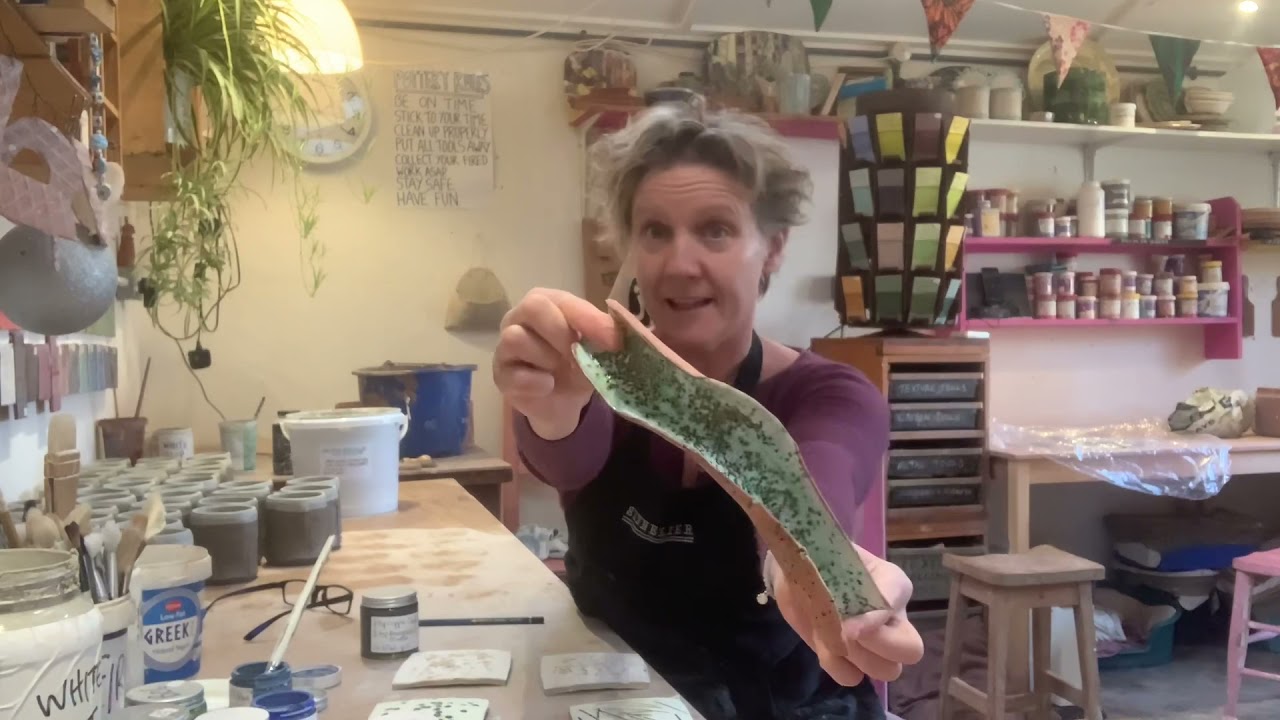 How to get an eroded clay surface using couscous and other foodstuffs