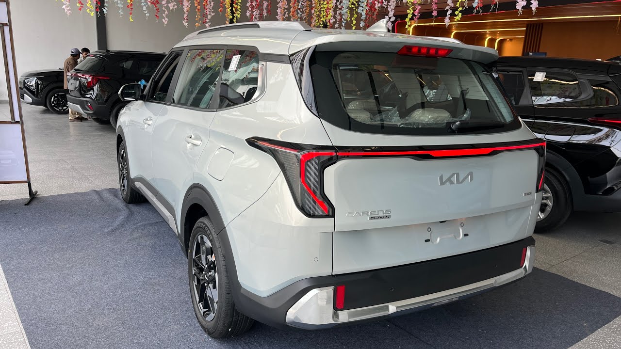Kia Carens Clavis HTX Plus Turbo MT 2025 | Features | Price | Interior | Exterior | Mileage