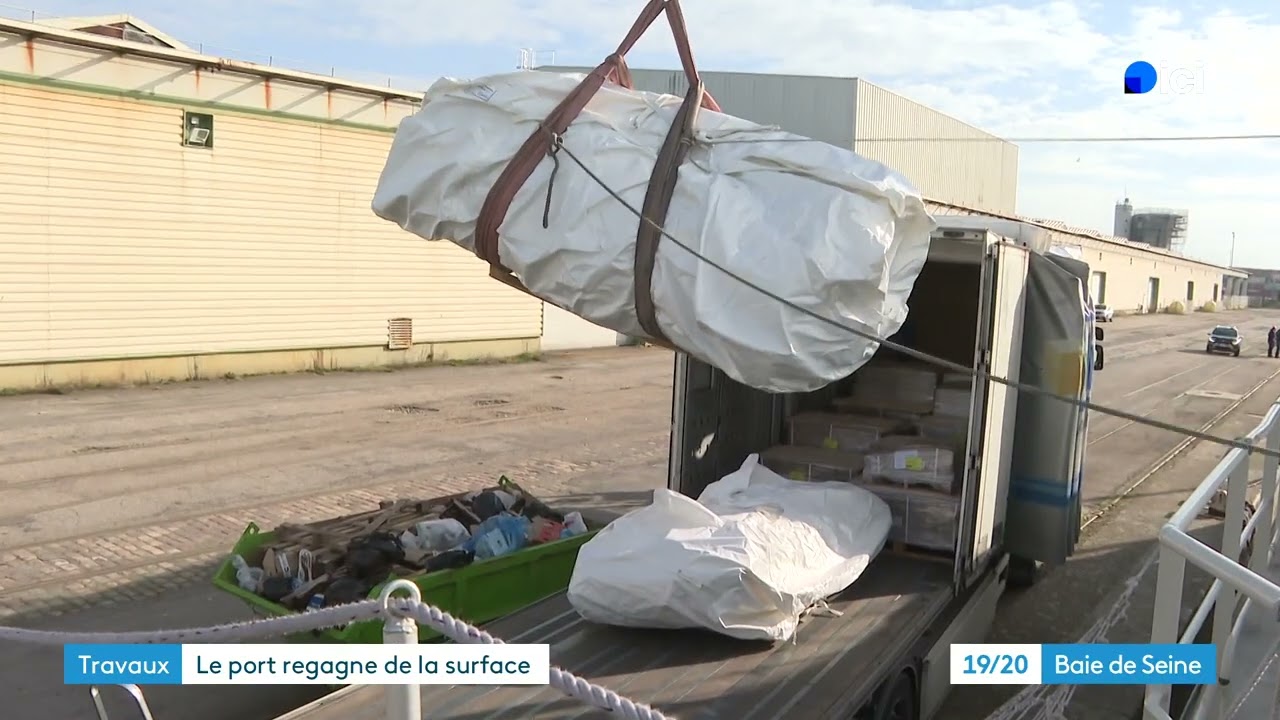 F&eacute;camp : Quatre hangars tombent, un port se rel&egrave;ve, r&eacute;cit d&rsquo;une renaissance &eacute;conomique esp&eacute;r&eacute;e