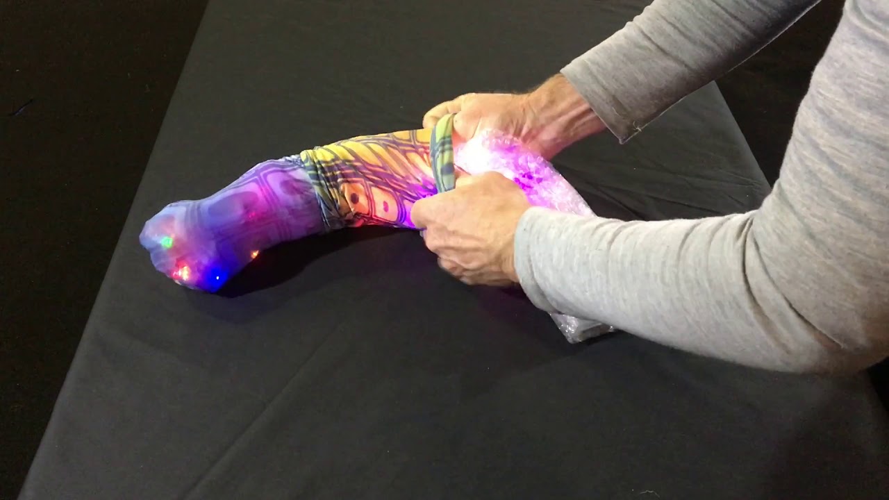 Blackburn making glow poi