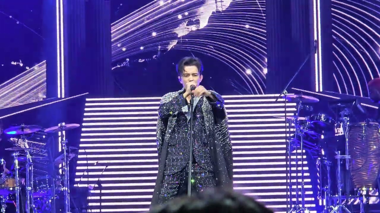 Dimash   Olympico 24 11 2024 Düsseldorf (fancam)