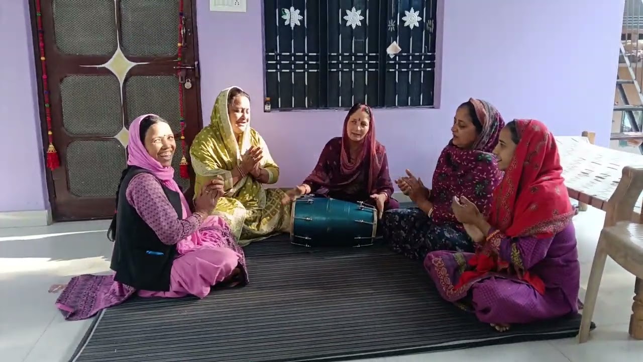 ओह खा ले मक्खन सोना दे मुरली गउआ नू