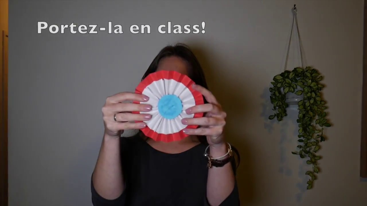 Comment faire une cocarde tricolore - classe de FLE (How to make a Tricolor Cockade in French class)
