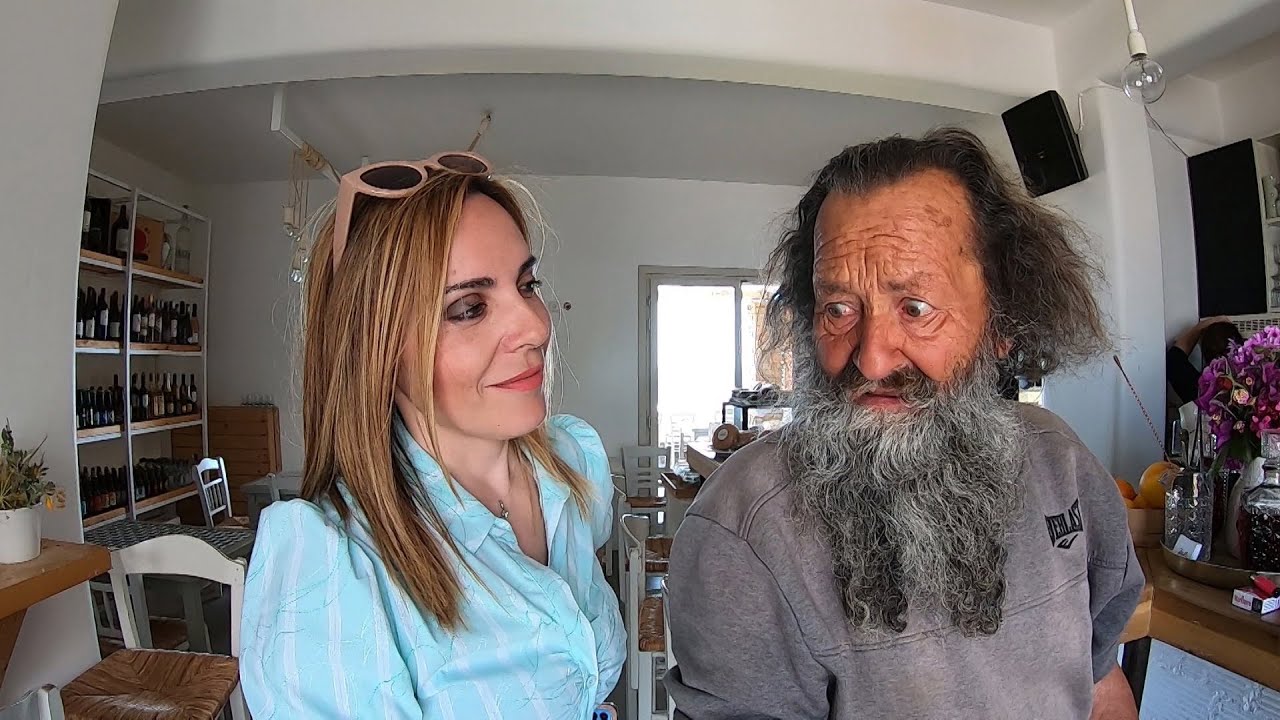 ΣΤΑ ΘΡΑΝΙΑ ΣΧΟΙΝΟΥΣΑ