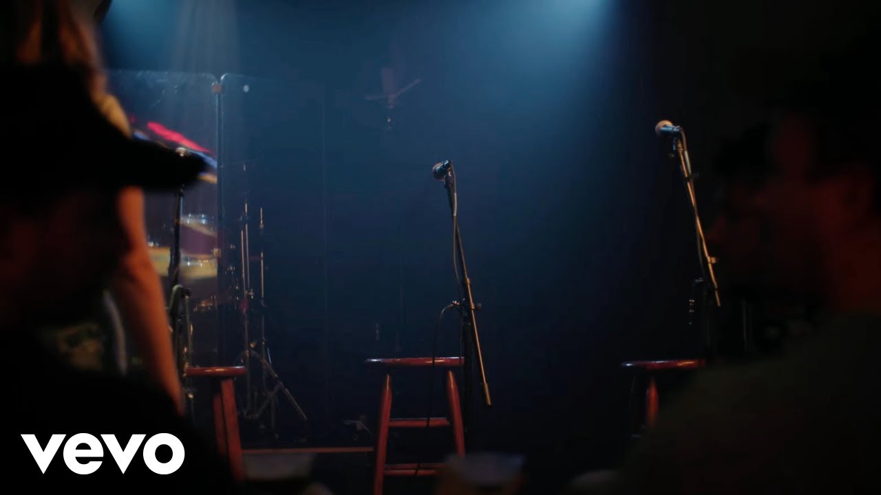 Paige Rose - Tell You (Official Visualizer)