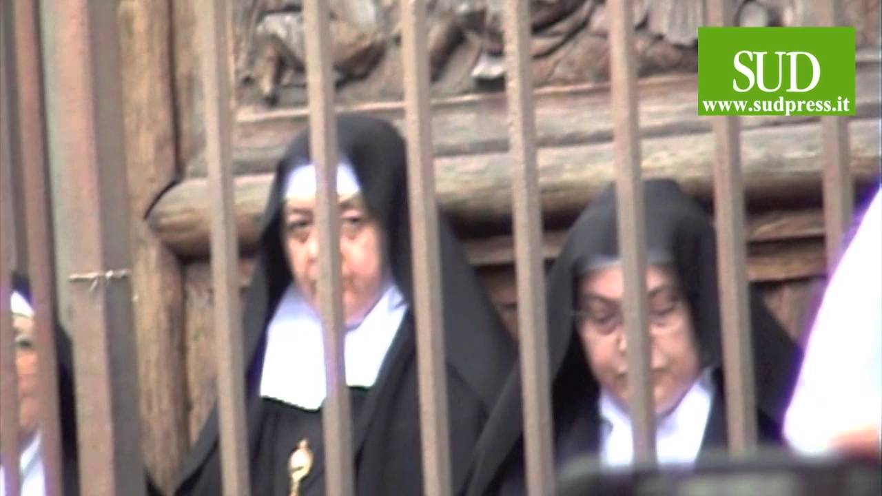 Sant'Agata 2013 - Salita di Sangiuliano e canto suore di clausura