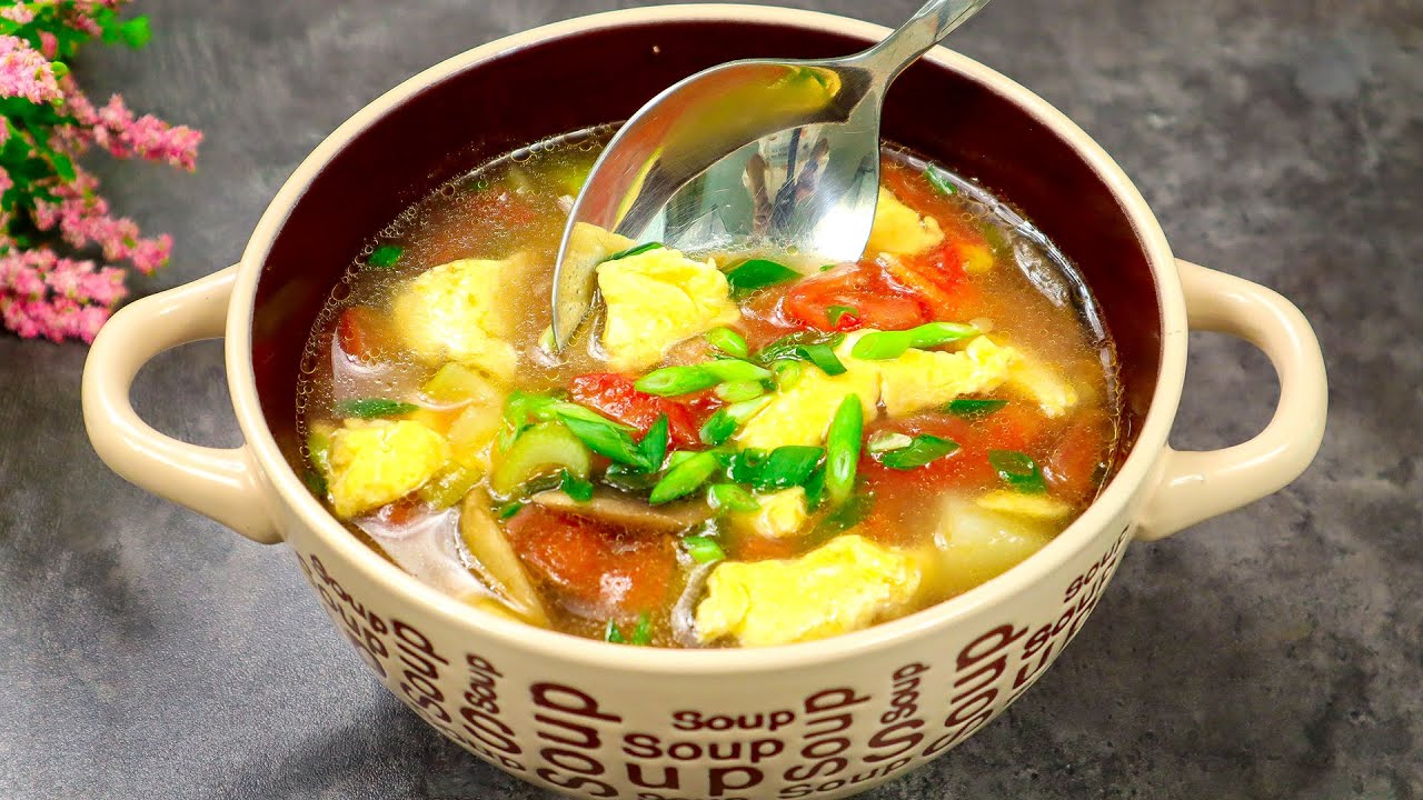 Ich kann diese Gemüse Suppe jeden Tag essen! Es ist so lecker, dass Sie sehr oft kochen werden!