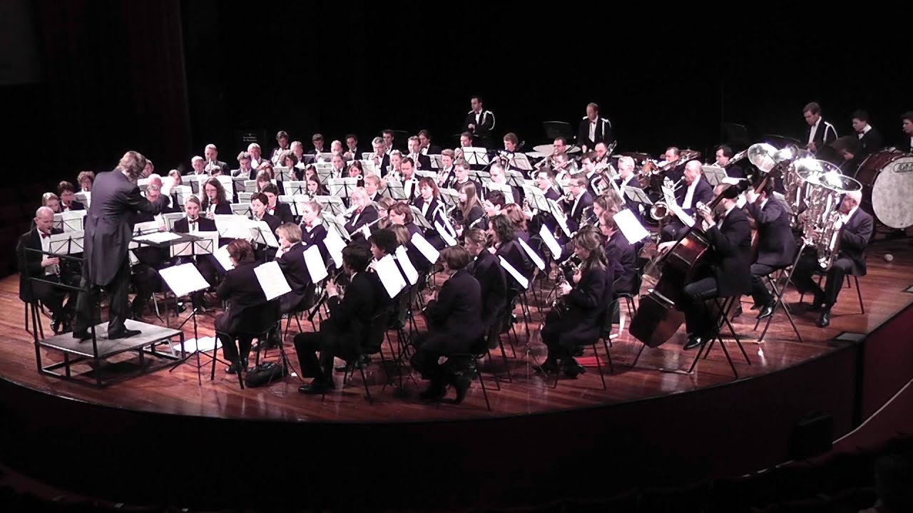Hongaarse dansen no. 5 en 6 door Harmonie Concordia Melick