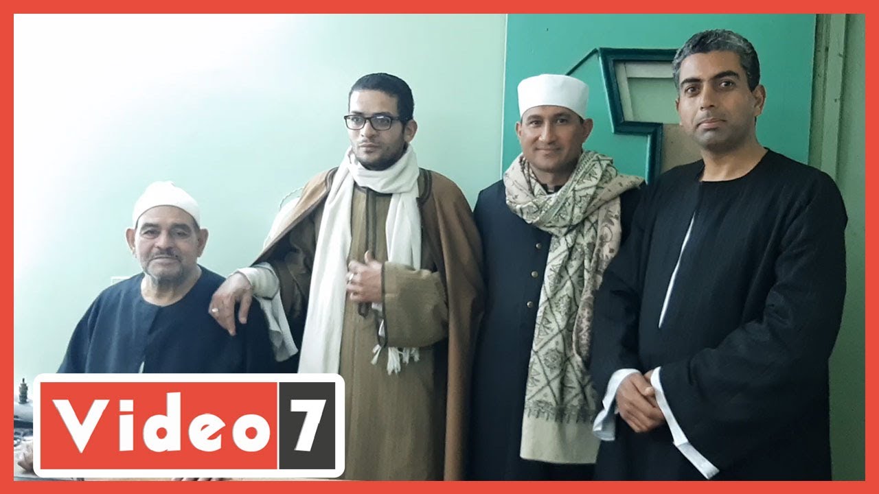 حكاية عم إبراهيم أقدم ترزى جلابية بلدى بالشرقية.. ربيت 9 أشقاء أيتام من خير المهنة