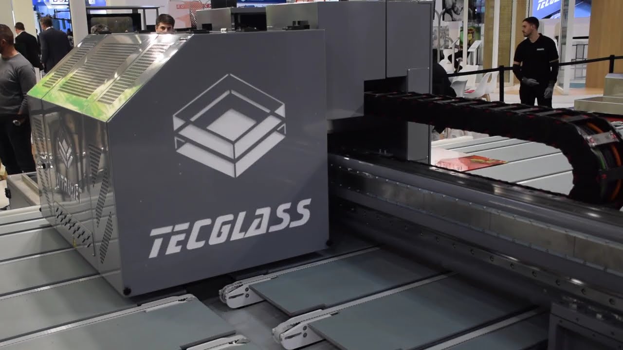 TECGLASS  Impresión digital sobre vidrio en directo en GLASSTEC 2024