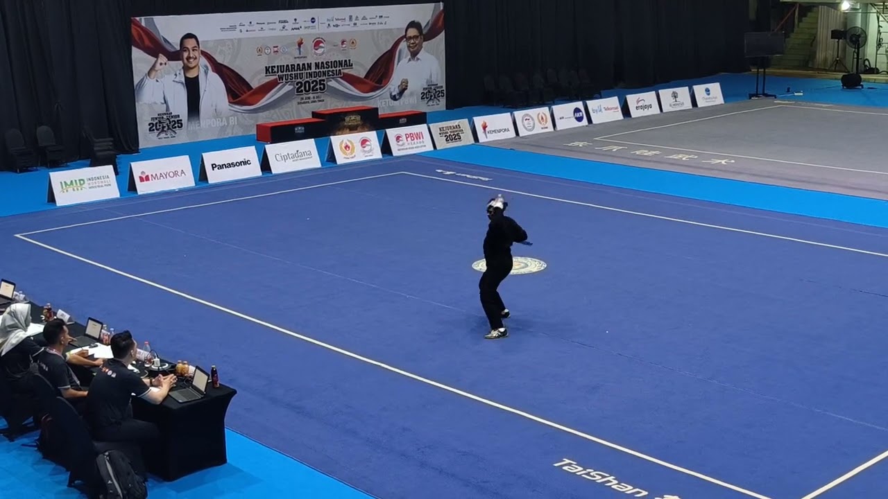 KEJURNAS WUSHU 2025. Wing Chun - Bart Cham Dao, Dinar Humairoh.