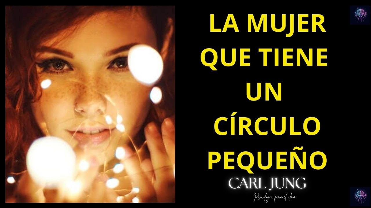 La mujer que tiene un círculo pequeño