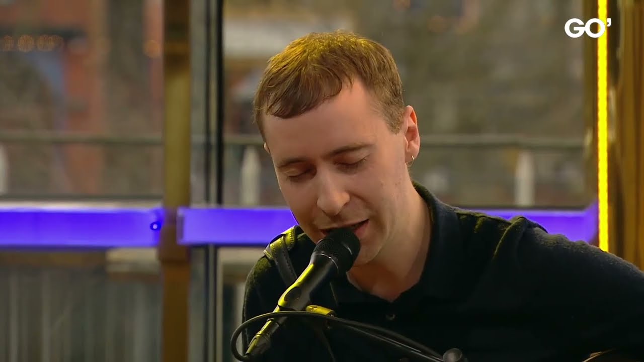 Hjalte Ross - The Morning Light (Live on Go' Morgen Danmark)