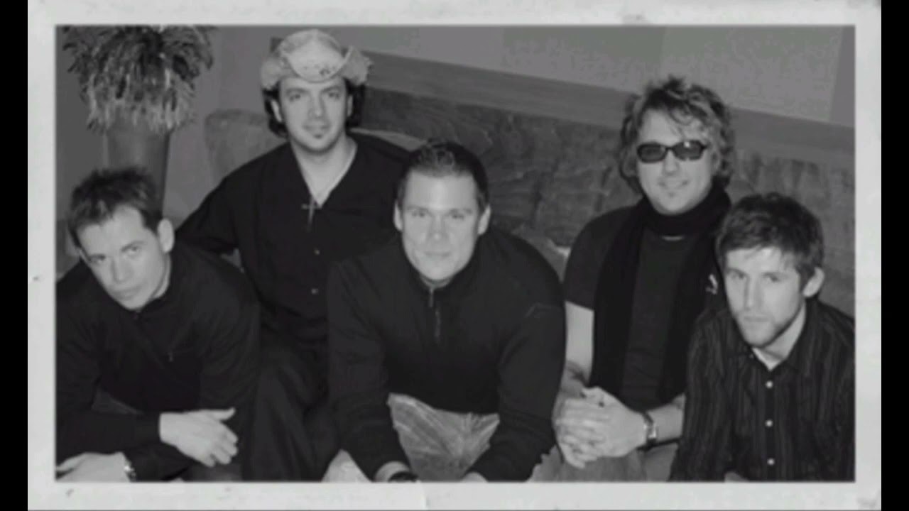 Bob Guiney - Half The Way (2006) (LQ) [