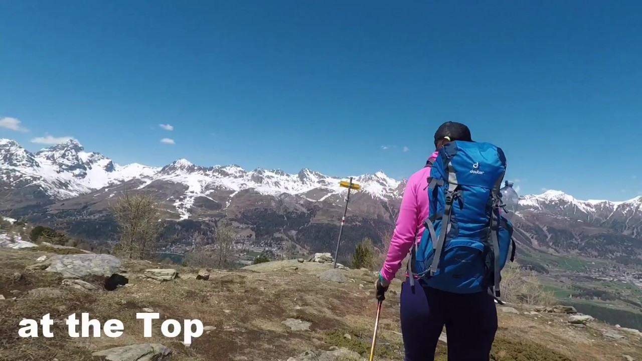 Hiking to Muottas da Schlarigna