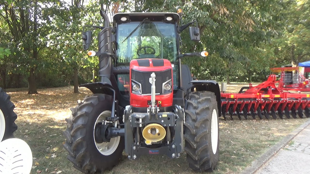 ArmaTrac 954 Lux CRD4 Cabin Tractor (2023) Exterior and