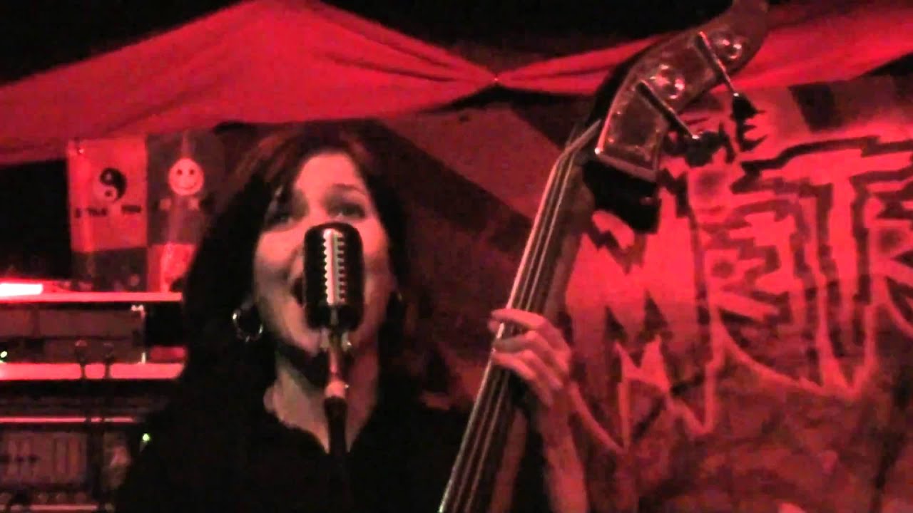 THE SILVER SHINE- The chased (Sala Estraperlo 5-2-11)